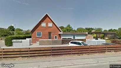 Boligudlejningsejendomme til salg i Skævinge - Foto fra Google Street View